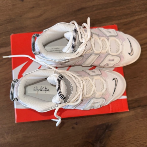 NIKE AIR MORE UPTEMPO '96 'THANK YOU, WILSON' size big kids 3Y, New in box - Picture 4 of 9